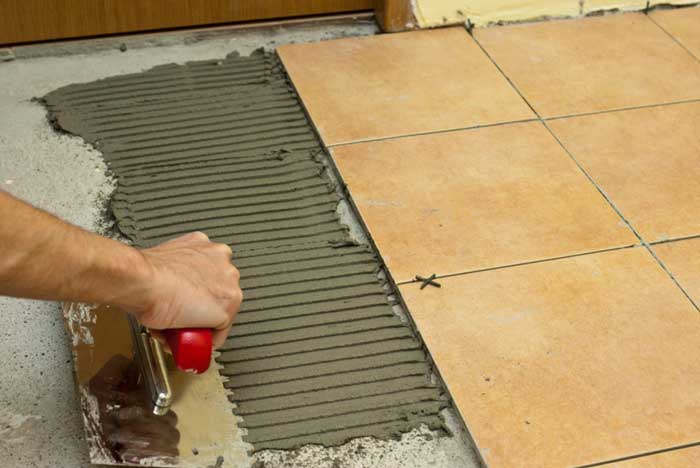 укладка плитки на бетонный пол